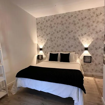 Alojamento de Acomodação e Pequeno-almoço Casa Regina Tenerife